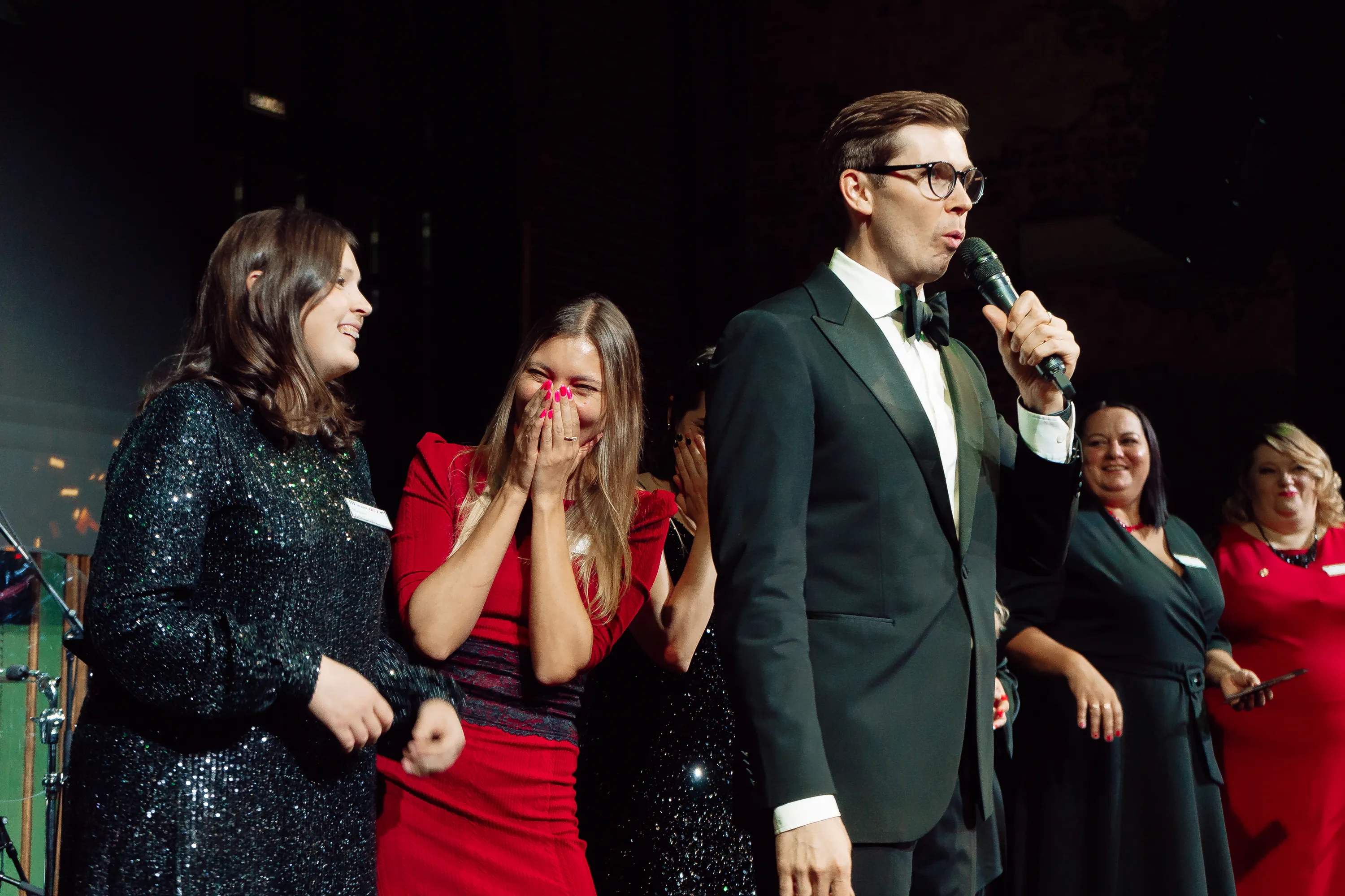 Ведущий Олег Ефимкин