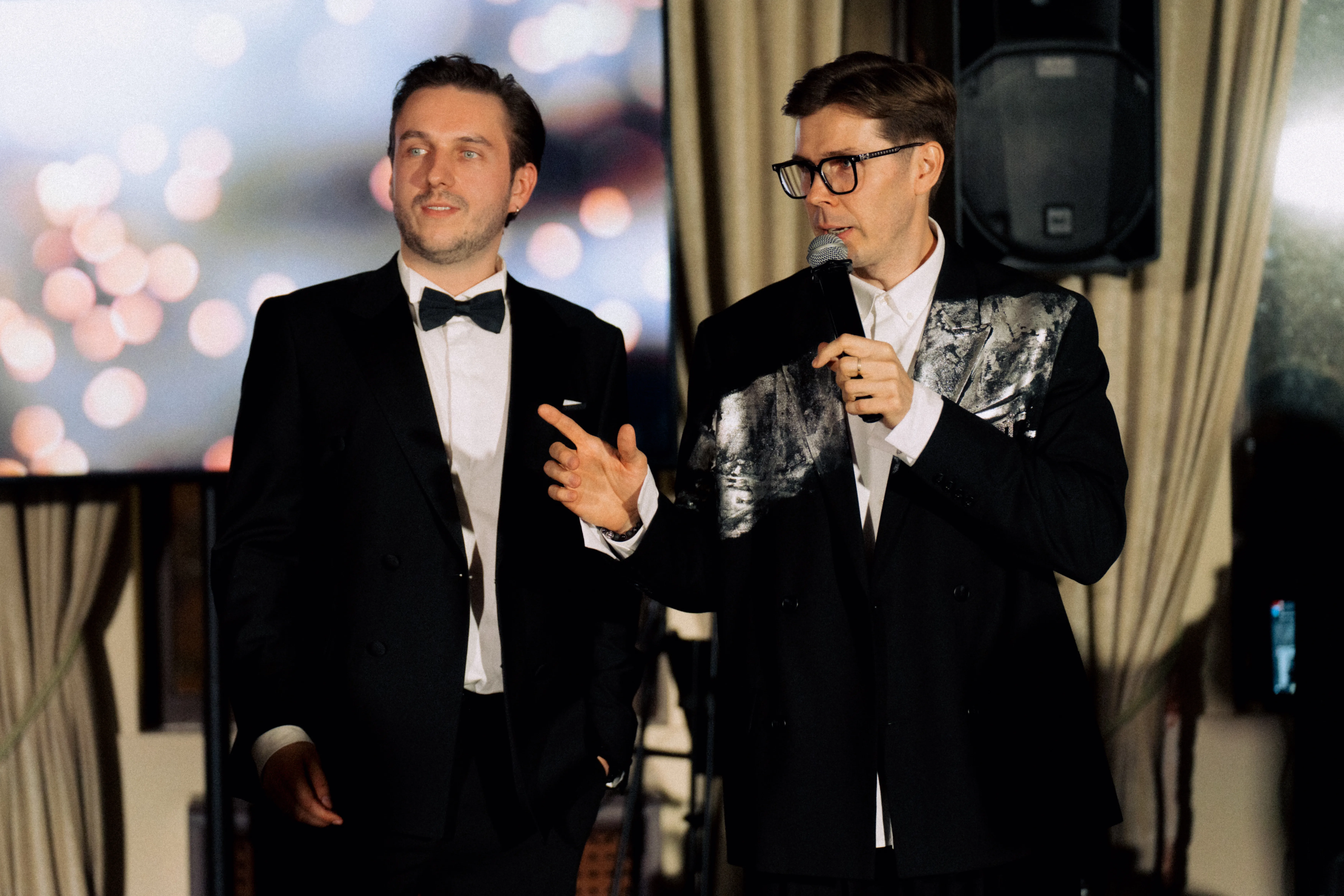 Ведущий Олег Ефимкин