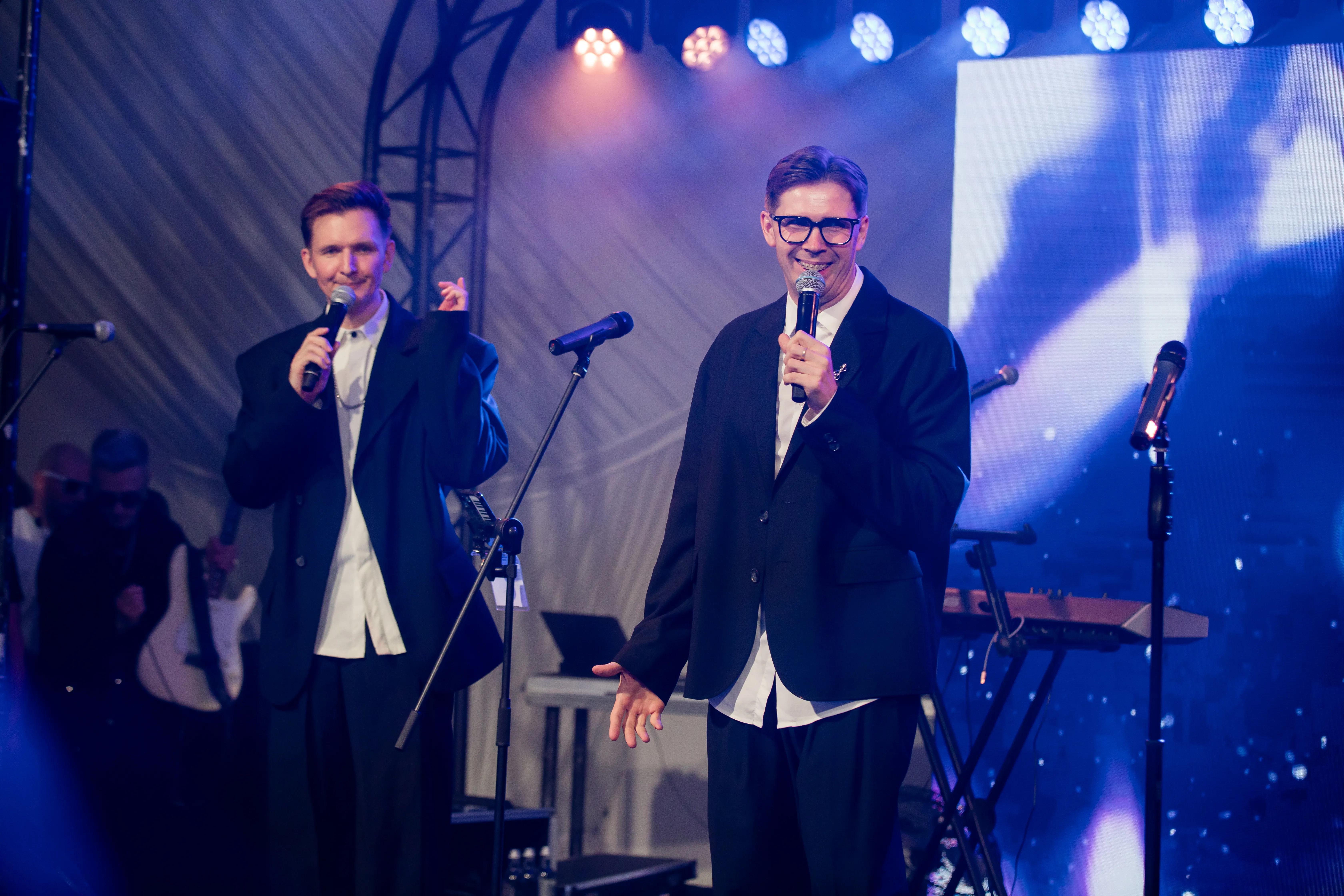 Ведущий Олег Ефимкин